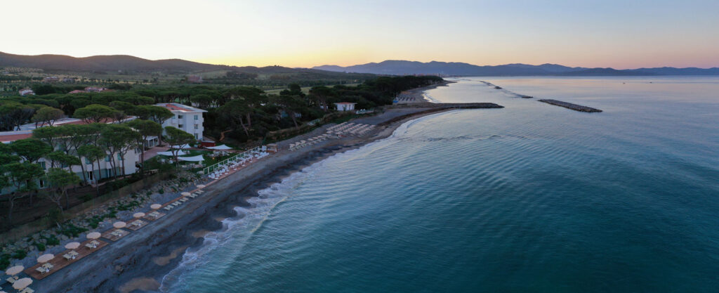 03-Panoramica-spiaggia Spiaggia resort Toscana mare