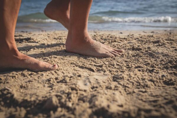 spiaggia-feet-sense-resort-toscana